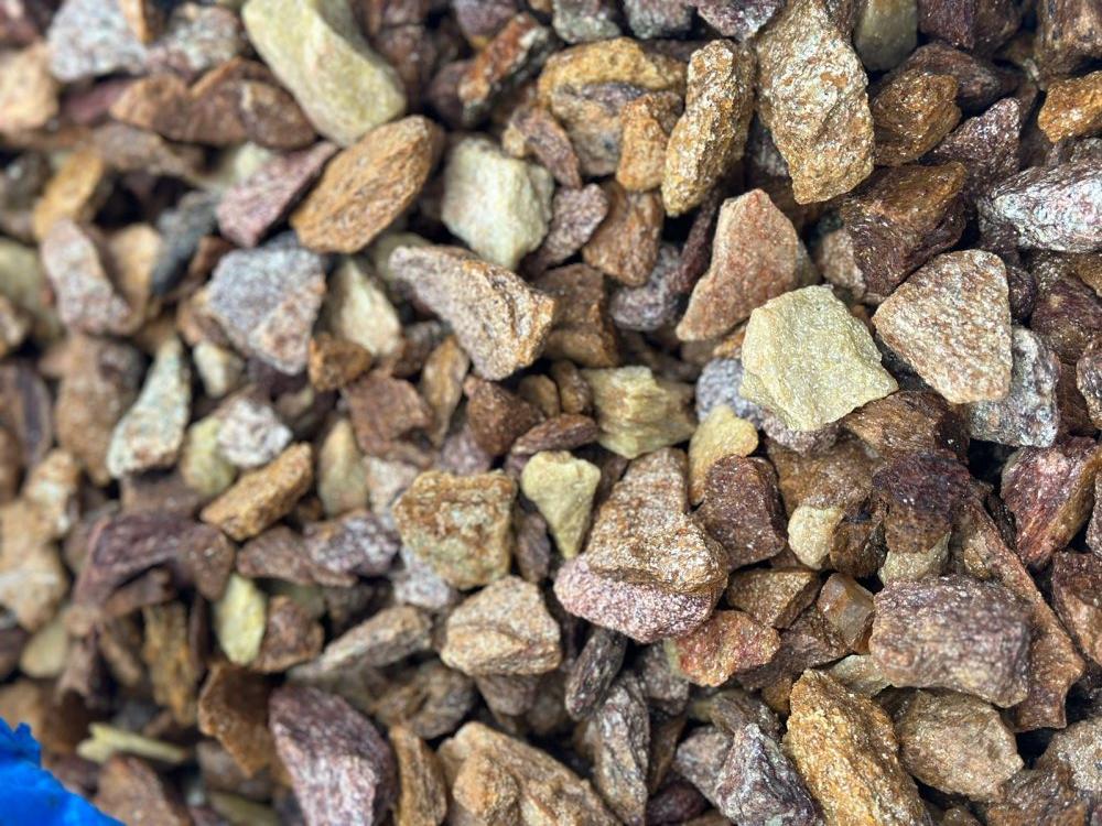 Златолит персиковый декоративная каменная крошка купить в Нефтеюганске