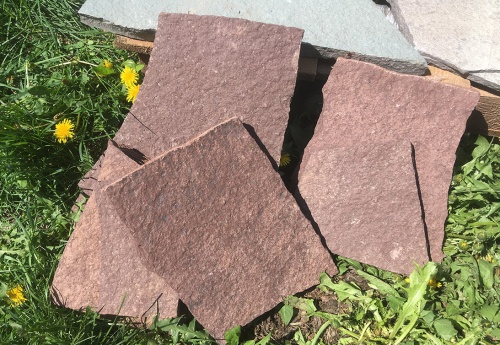 Плитняк лемезит бордовый для цоколя 1,5-2 см купить в Нефтеюганске