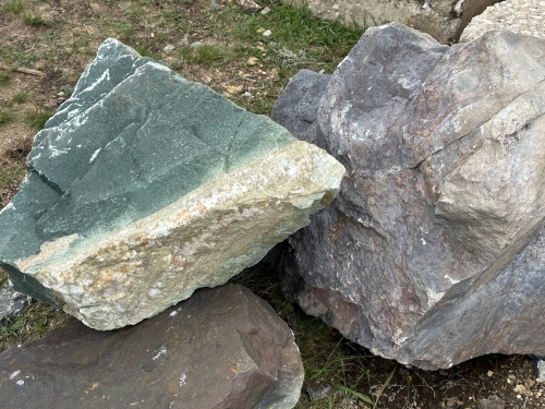 Камни для ландшафтного дизайна зелёные 10-60 килограмм купить в Нефтеюганске