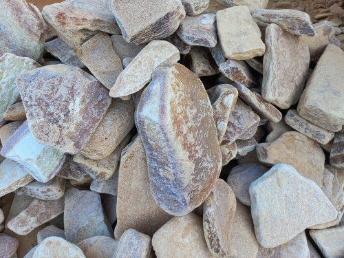 Златолит жёлтый, жёлто-зелёный глыбки и валуны для ланшафтного дизайна купить в Нефтеюганске