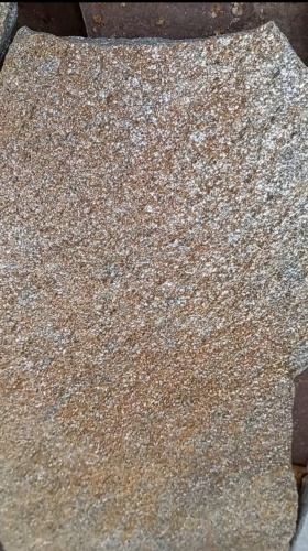 Плитняк златолит серебристый для цоколя, отмостки купить в Нефтеюганске