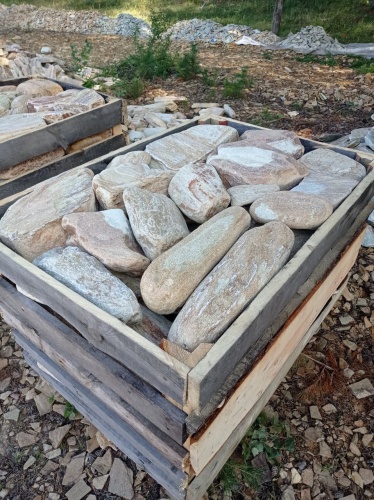 Златолит жёлтый, жёлто-зелёный глыбки и валуны для ланшафтного дизайна купить в Нефтеюганске