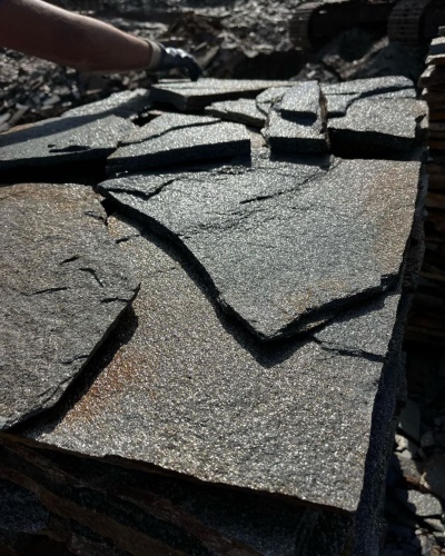 Плитняк златолит серебристый для фасада купить в Нефтеюганске