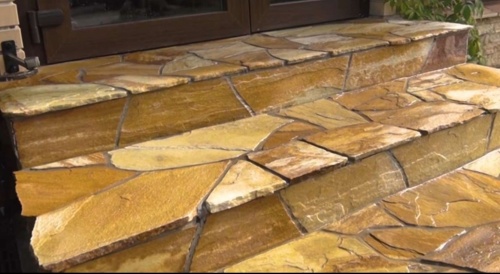 Плитняк златолит жёлтый золотистый для отмостки купить в Нефтеюганске